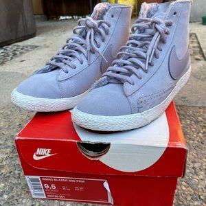 Womens Nike suede Blazer- Periwinkle